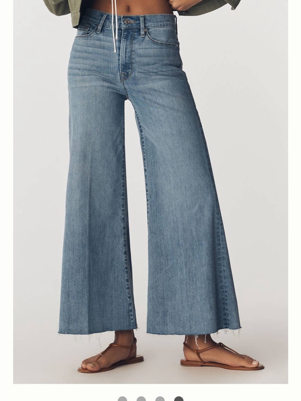 Frame Denim Wide-Leg Flare Jeans in Medium Blue Wash
